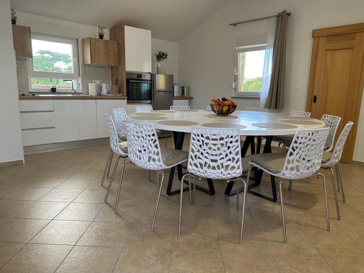 Villa Petra S Bazenom, Rostiljem I Parkingom Zadar Extérieur photo