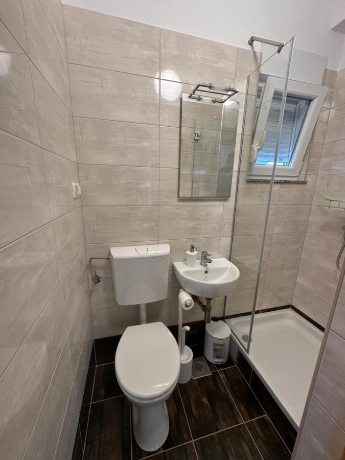 Villa Petra S Bazenom, Rostiljem I Parkingom Zadar Extérieur photo